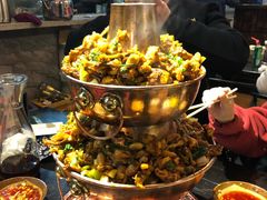 -巴四老城区炭火蛙锅(张江店)