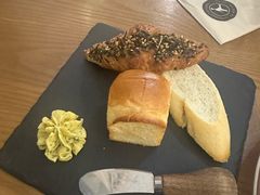 -Mark&Mars Restaurant