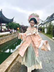 -梦回汉唐汉服旗袍体验馆(拙政园店)