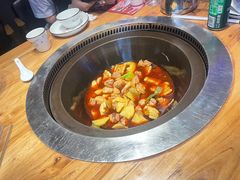 -山河屯铁锅炖·非遗东北菜(南山店)