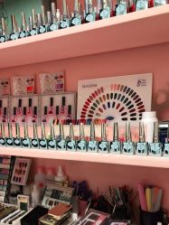 -斐尔国际皮肤管理中心