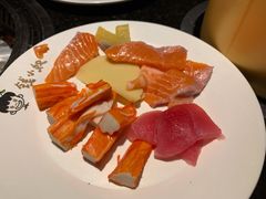 三文鱼-钱小奴海鲜自助黑金店(杭州滨江龙湖店)