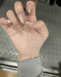 -七月美睫 美甲