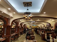 大堂-清真·玛丽亚新疆菜主题餐厅(浙江中路店)