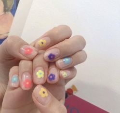 -悦指间美甲美睫