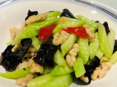 鲜桃仁炒芥兰-并州饭店·并萃阁