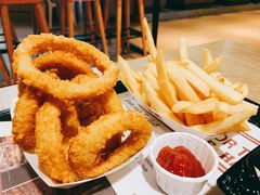 洋葱圈-The Habit Burger Grill 哈比特汉堡(复兴soho店)