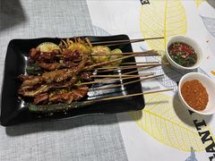 -乔岩保应烧烤店