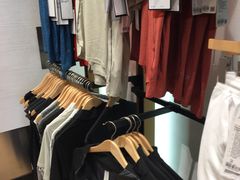 -lululemon(上海浦东IFC店)