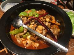 -云海肴·汽锅鸡·云南菜(天山百盛优客店)