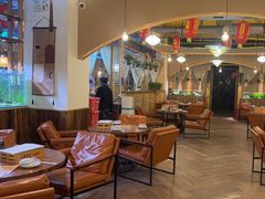 -六福酒馆(秦隆步行街店)