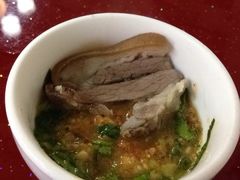 -老石黑山羊毛驴肉火锅(金凯广场店)