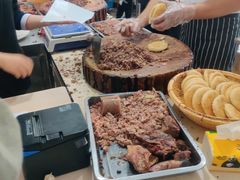 浓香驴肉火烧-闫家驴肉老店(华电一校店)