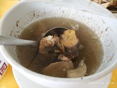 -莲湖山庄