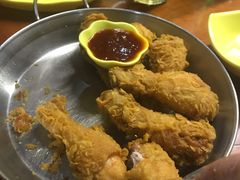 -BHC炸鸡(明洞总店)