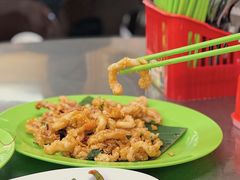 咸蛋黄鱿鱼-明记烧鱼美味店