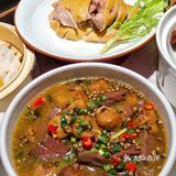 像置身于竹林，餐厅环境非常好。️东坡仔排