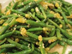 -三亚火车头万人海鲜广场