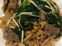 牛肉炒河粉-南记食粥坊·宵夜大排档(莲花总店)