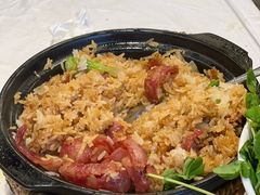 腊味煲仔饭-活潑鲜跳(湖滨商业街店)