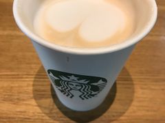 榛果拿铁咖啡-星巴克(盘锦水游城店)