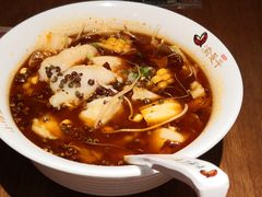 -渝是乎酸菜鱼(龙旗购物中心店)
