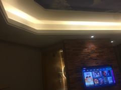 -艺漫酒店(苏州寒山寺狮山路地铁站店)