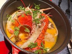 马赛海鲜锅-弦月窗LUNETTE BY AMANDA(复兴路店)