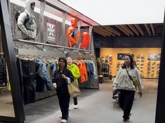 -凯乐石KAILAS(万国奥特莱斯店)