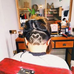 -摩力美发·烫·染·设计专业店