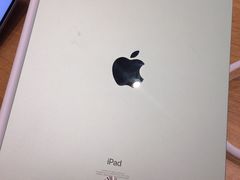 -Apple零售店(华贸购物中心店)