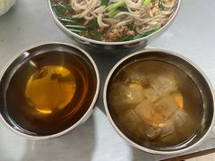 -正宗杨记普洱酸醋米线(总店)