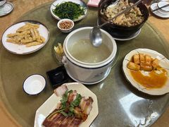 -正宗鸡饭粤香酒家(朱村店)