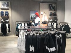 -adidas(滔搏新城吾悦广场店)