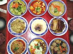 -蓝田九大碗民俗食府(蓝田店)