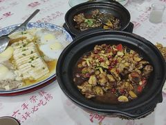 -堂瓦里·33年传统赣菜(第一街区店)