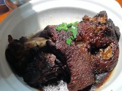 -老码头黑皮肘子锅包肉(赣水路店)