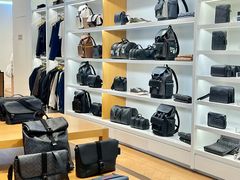 -百年港湾奥特莱斯(香炉礁店)