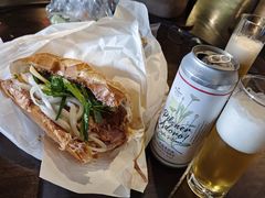 -Bánh Mì Huynh Hoa