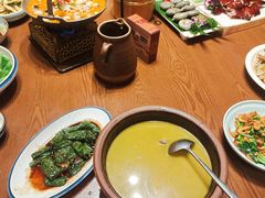 -老滇山寨•云南特色菜•地方菜•民族风情歌舞表演(金碧店)