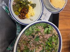 -云阿蛮云南生烫牛肉米线(奉贤路店)