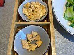 -有红鸡毛店·川菜(建设路店)