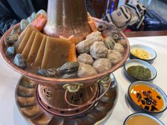 -鼎盛山海火锅(北戴河刘庄夜市老虎石浴场店)