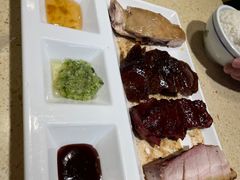 烧味四拼-明腾壹间茶餐厅(新都会花园广场店)