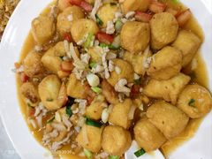 -覃记海鲜美食餐厅