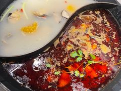 双拼锅底-新辣道鱼火锅(西直门店)