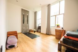 -元泉瑜伽培训学院