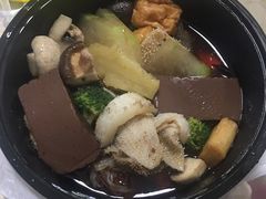 -万记麻辣烫国展总店