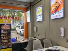 -丹水桥地锅鱼·翘嘴鲌·地方特色全鱼宴(丹江口大坝店)