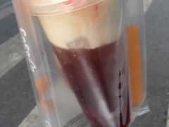 奶霜草莓果茶-CoCo都可(凌水店)
